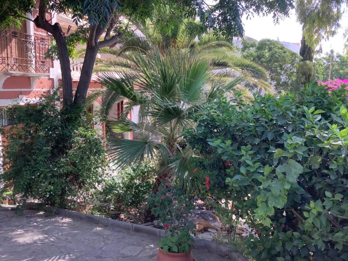 Cortijo De La Fuente Albunol Exterior foto